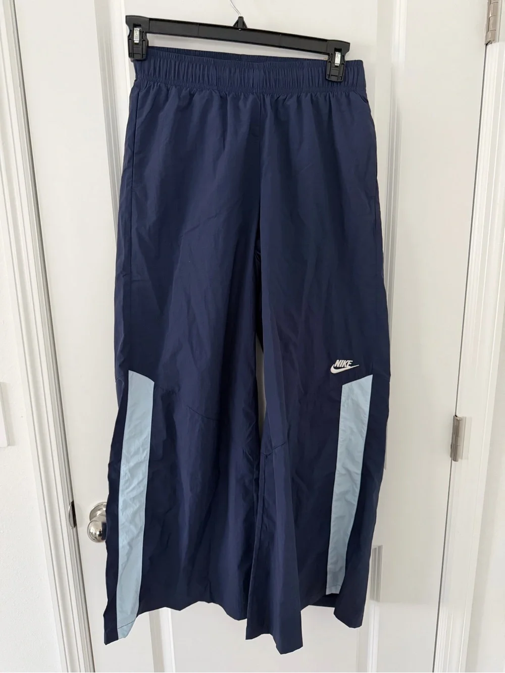 Nike Sportswear Women's Woven Wide-Leg Track Pants Navy Blue Size Small NWT